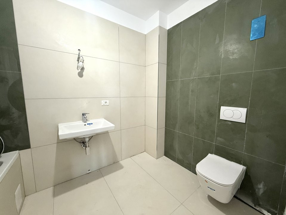 COMISION 0% Apartament cu 3 camere, 2 bai, etajul 16, zona Torontalului 4, foxfort.ro