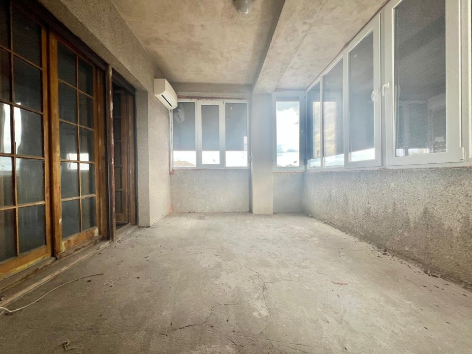 Penthouse pe 2 nivele, zona Complex Studentesc 4, foxfort.ro