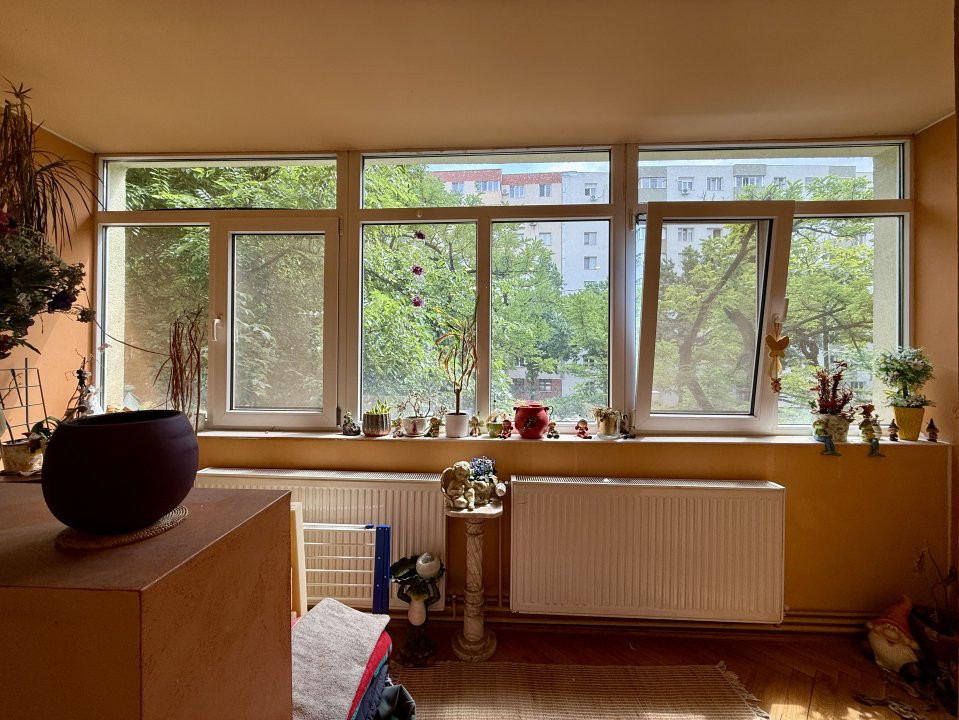 Apartament cu 4 camere si 2 bai - Pozitie excelenta Circumvalatiunii 6, foxfort.ro