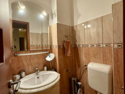 Apartament cu 4 camere si 2 bai - Pozitie excelenta Circumvalatiunii imagine mica 9, foxfort.ro