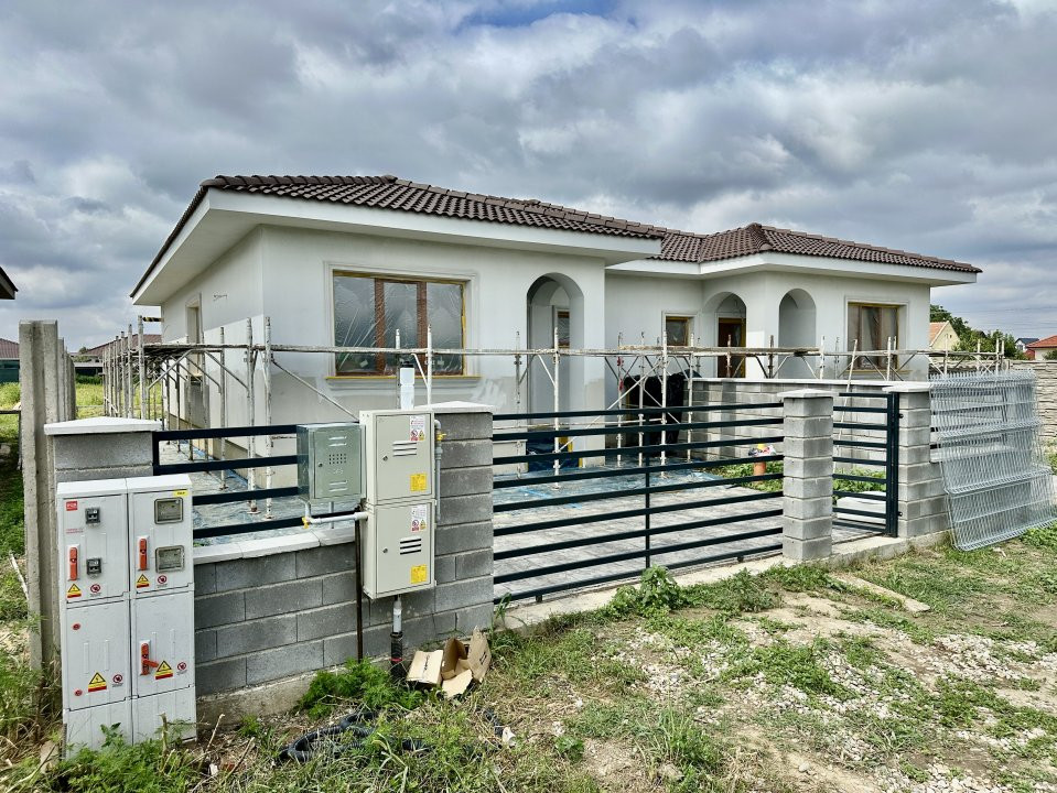 Duplex Mosnita, 3 camere, 300 mp teren, langa cartier Serena 2 1, foxfort.ro