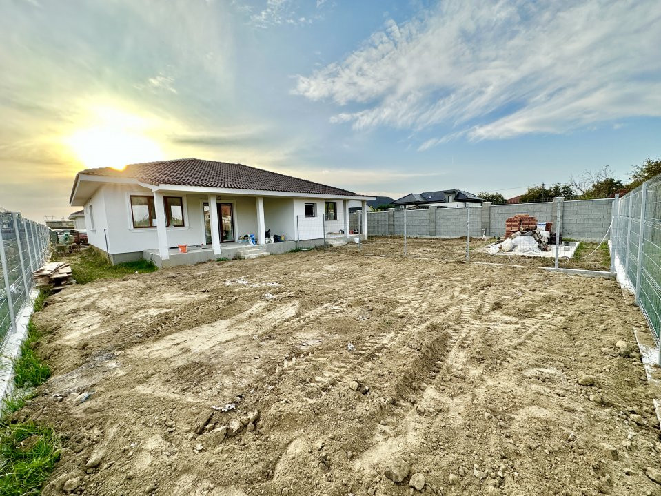 Duplex Mosnita, 3 camere, 300 mp teren, langa cartier Serena 2 3, foxfort.ro