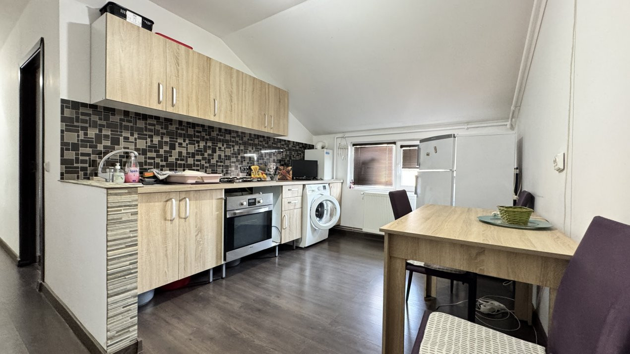 COMISION 0% Apartament cu 2 camere decomandat, zona Spitalul Judetean 2, foxfort.ro