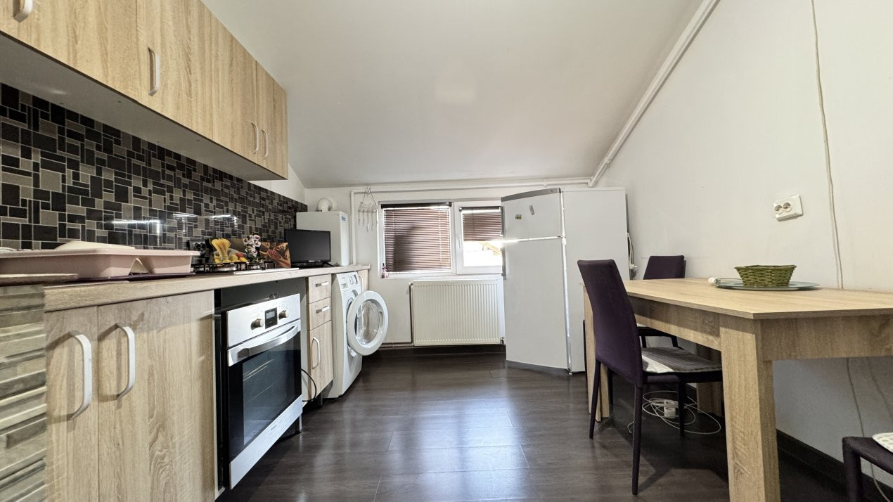 COMISION 0% Apartament cu 2 camere decomandat, zona Spitalul Judetean 6, foxfort.ro