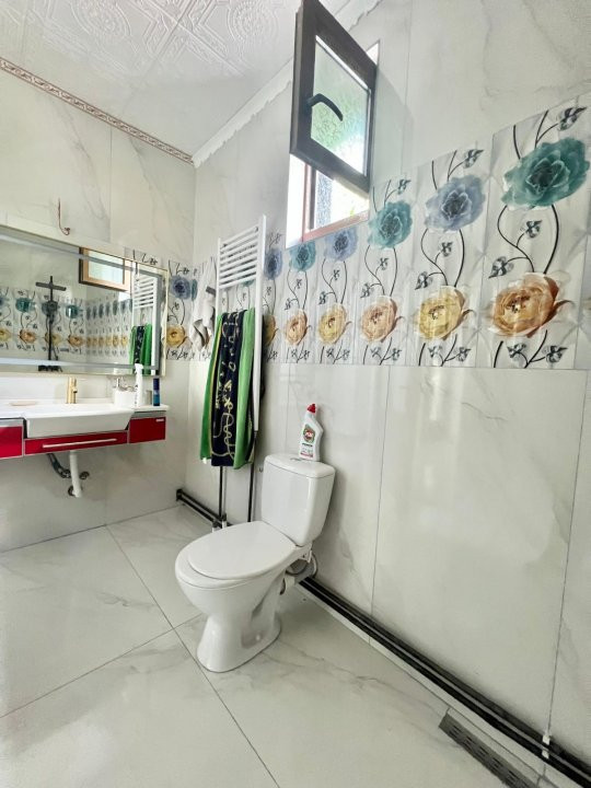 Casa Individuala de vanzare cu 3 camere si teren de 486 mp, zona Plopi, Ghiroda 5, foxfort.ro
