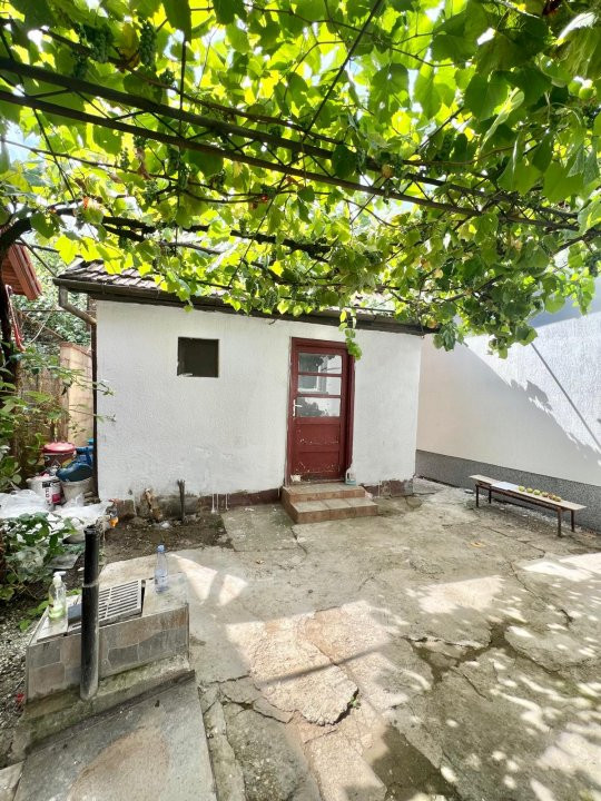 Casa Individuala de vanzare cu 3 camere si teren de 486 mp, zona Plopi, Ghiroda 10, foxfort.ro
