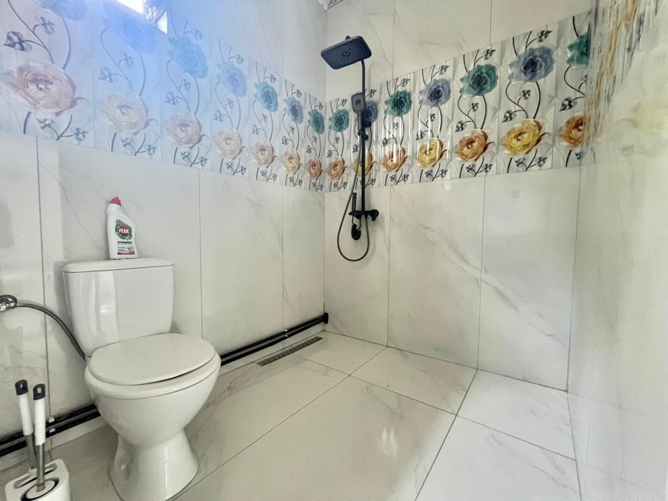 Casa Individuala de vanzare cu 3 camere si teren de 486 mp, zona Plopi, Ghiroda 12, foxfort.ro