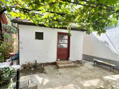 Casa Individuala de vanzare cu 3 camere si teren de 486 mp, zona Plopi, Ghiroda imagine mica 9, foxfort.ro