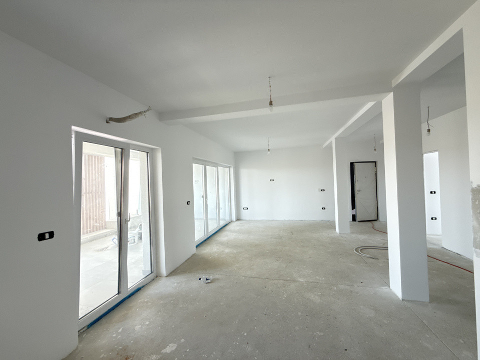 COMISION 0% Apartament cu 3 camere si terasa de 25 mp, etaj 1 - Torontalului 3, foxfort.ro