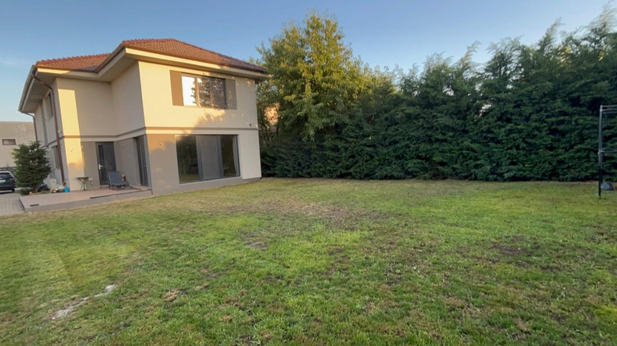 Casa individuala 4 camere, de inchiriat in zona Torontalului la asfalt 4, foxfort.ro