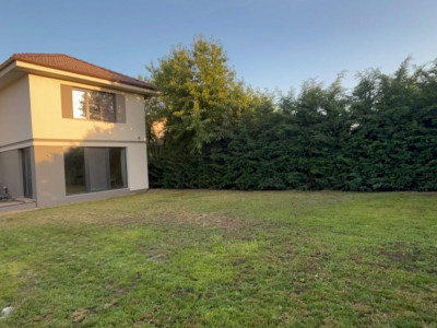 Casa individuala 4 camere, de inchiriat in zona Torontalului la asfalt imagine mica 5, foxfort.ro