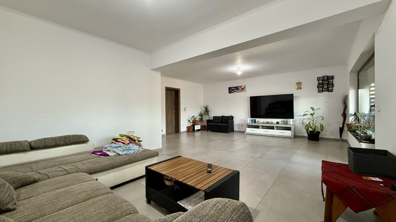 COMISION 0% Casa individuala cu 4 camere, garaj si teren de 788 mp, zona Parta 6, foxfort.ro