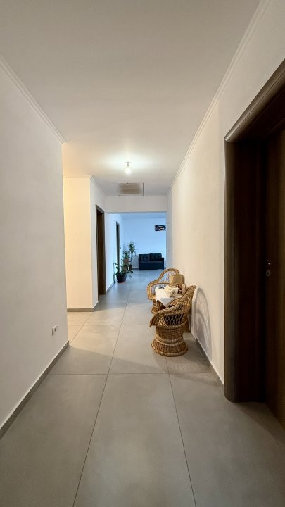 COMISION 0% Casa individuala cu 4 camere, garaj si teren de 788 mp, zona Parta 28, foxfort.ro