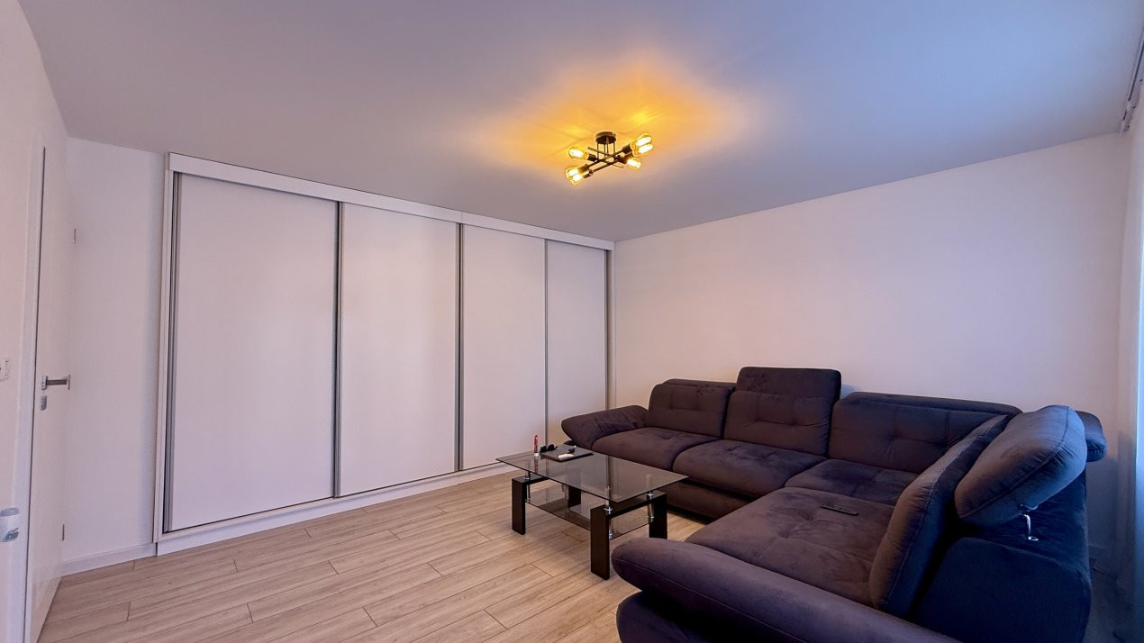 Apartament cu 3 camere decomandat, etaj 2, zona Bucovina 2, foxfort.ro