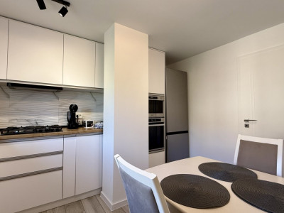 Apartament cu 3 camere decomandat, etaj 2, zona Bucovina imagine mica 7, foxfort.ro