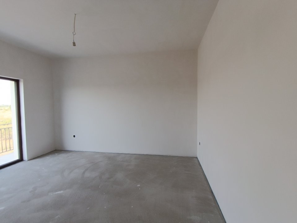 Triplex 5 camere, 2 bai, 114 mp utili, zona Plopi Timisoara 4, foxfort.ro