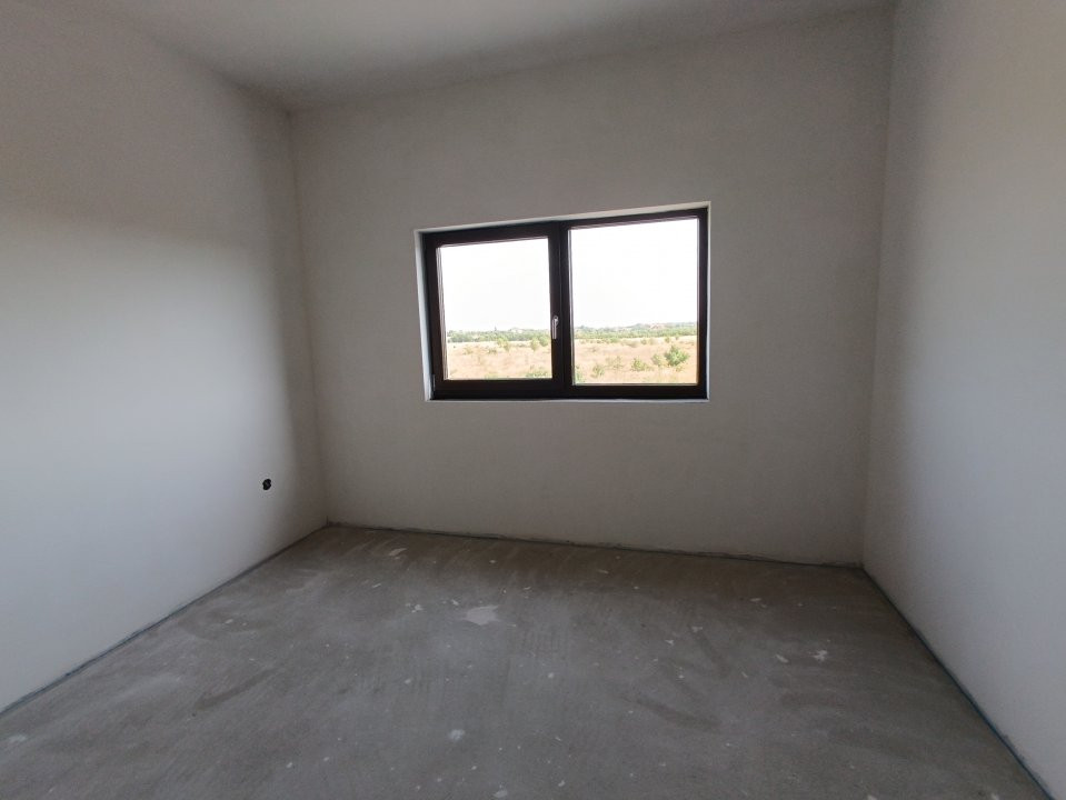 Triplex 5 camere, 2 bai, 114 mp utili, zona Plopi Timisoara - V8613 8, foxfort.ro
