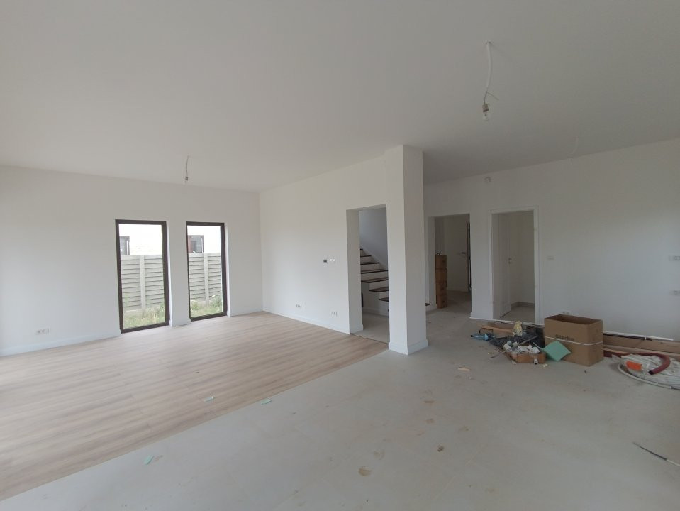 Casa individuala cu 4 camere de vanzare in Mosnita Noua  3, foxfort.ro