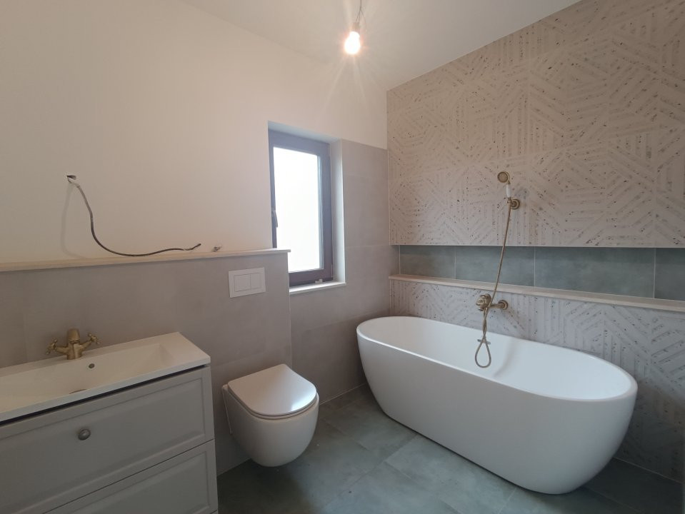 Casa individuala cu 4 camere de vanzare in Mosnita Noua  10, foxfort.ro