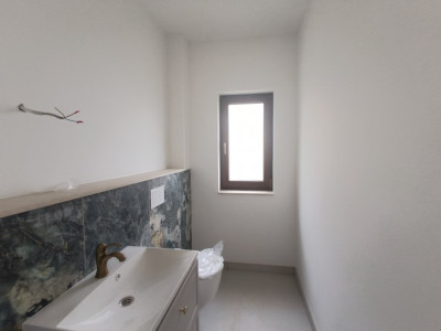 Casa individuala cu 4 camere de vanzare in Mosnita Noua imagine mica 9, foxfort.ro