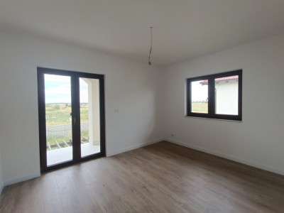 Casa individuala cu 4 camere de vanzare in Mosnita Noua imagine mica 11, foxfort.ro