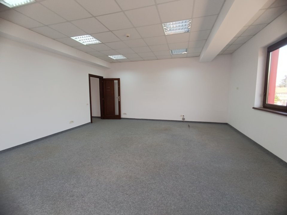 Spatiu de birouri de inchiriat - zona Spitalul Judetean - C8615 7, foxfort.ro