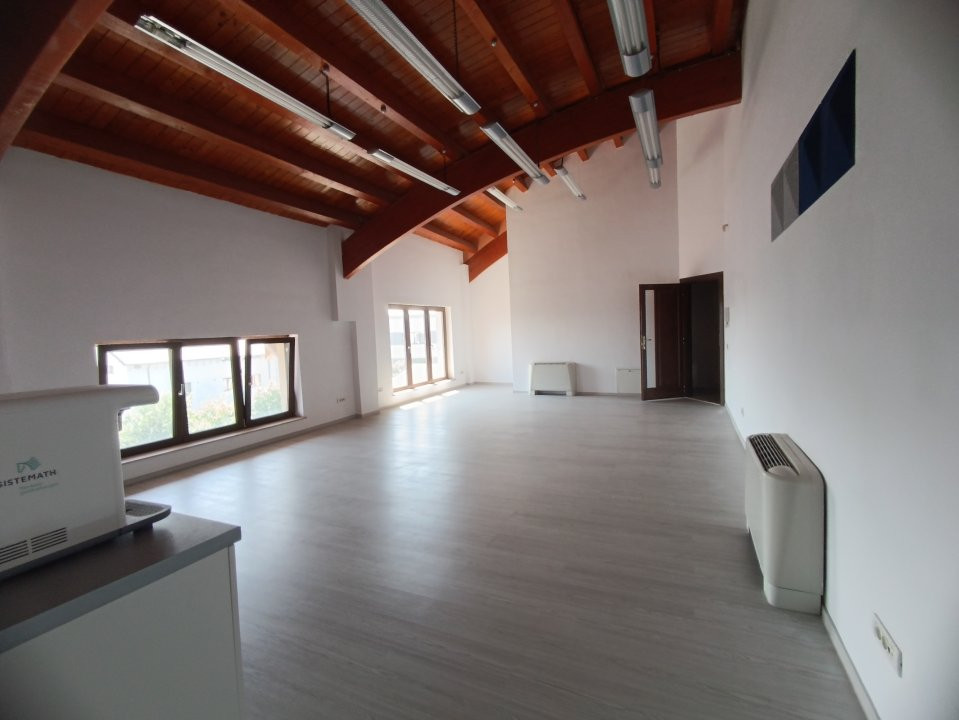 Spatiu de birouri de inchiriat - zona Spitalul Judetean - C8615 24, foxfort.ro