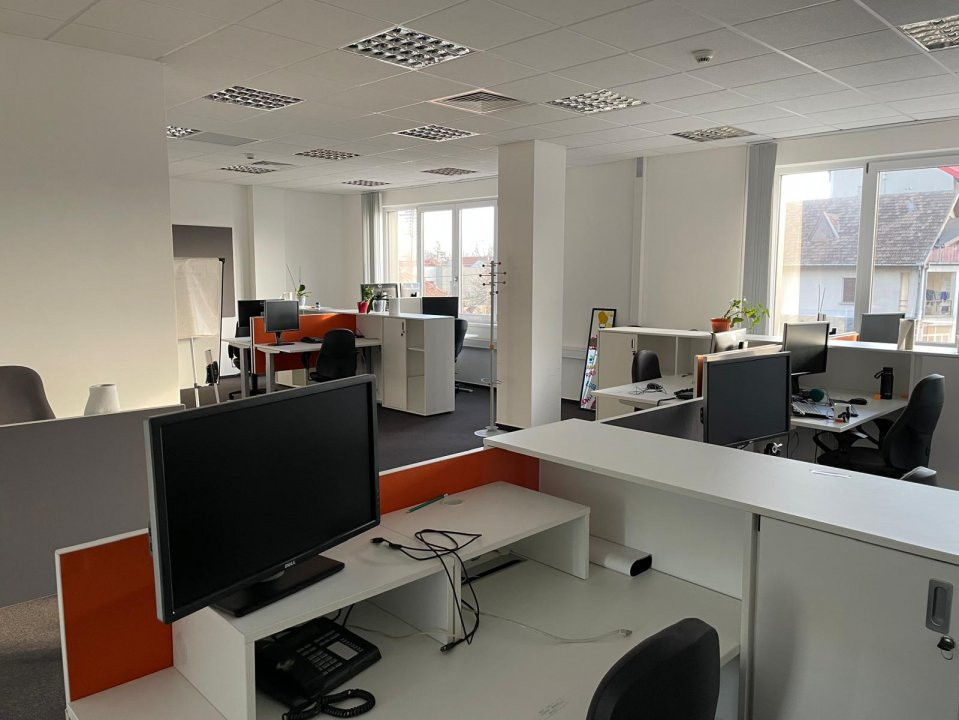 Spatiu de birouri 530 mp de inchiriat - C8616 43, foxfort.ro