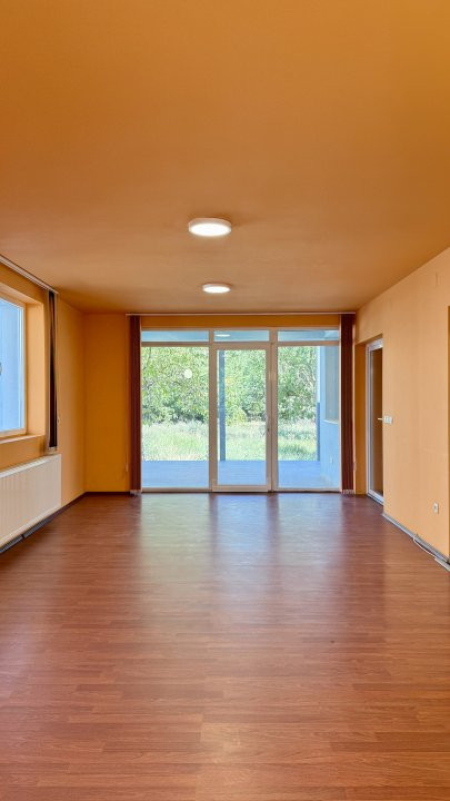 Casa individuala cu 4 camere de 141 mp si teren de 1500 mp, zona Sanandrei 5, foxfort.ro