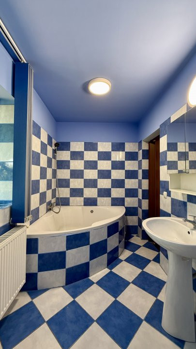 Casa individuala cu 4 camere de 141 mp si teren de 1500 mp, zona Sanandrei 16, foxfort.ro
