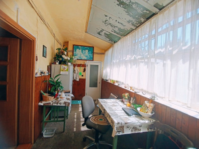 COMISION 0% Casa cu 4 apartamente la curte comuna cu teren total 748 mp imagine mica 5, foxfort.ro