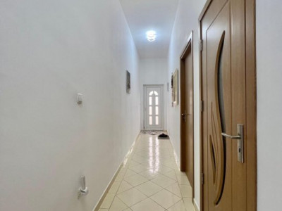 Casa Individuala cu 9 camere de vanzare, zona Ghiroda imagine mica 8, foxfort.ro