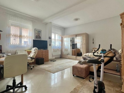 Casa Individuala cu 9 camere de vanzare, zona Ghiroda imagine mica 4, foxfort.ro