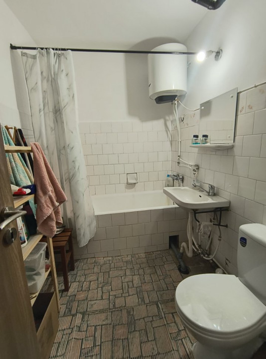 COMISION 0% Apartament decomandat cu 4 camere si 2 bai, Drobeta Turnu Severin 6, foxfort.ro