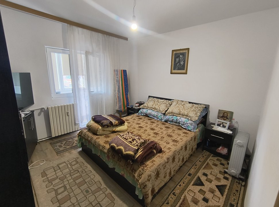 COMISION 0% Apartament decomandat cu 4 camere si 2 bai, Drobeta Turnu Severin 13, foxfort.ro