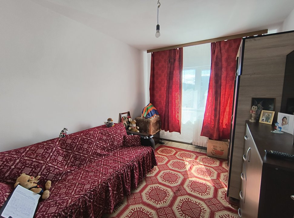 COMISION 0% Apartament decomandat cu 4 camere si 2 bai, Drobeta Turnu Severin 14, foxfort.ro