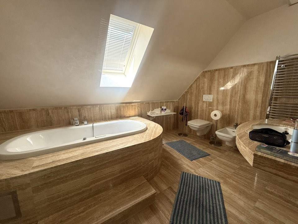 COMISION 0% Casa individuala exclusivista cu 7 camere si piscina in Dumbravita 14, foxfort.ro