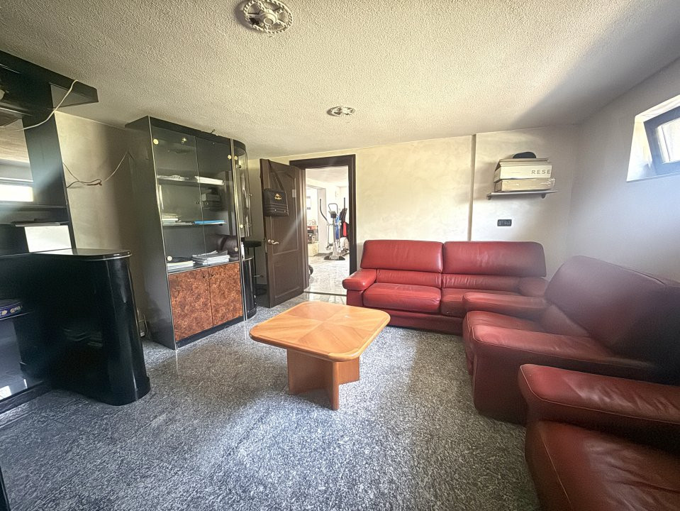 COMISION 0% Casa individuala exclusivista cu 7 camere si piscina in Dumbravita 20, foxfort.ro