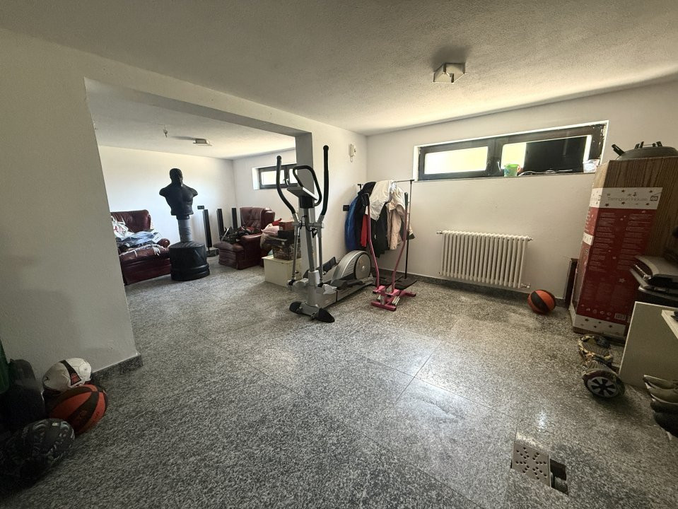 COMISION 0% Casa individuala exclusivista cu 7 camere si piscina in Dumbravita 21, foxfort.ro