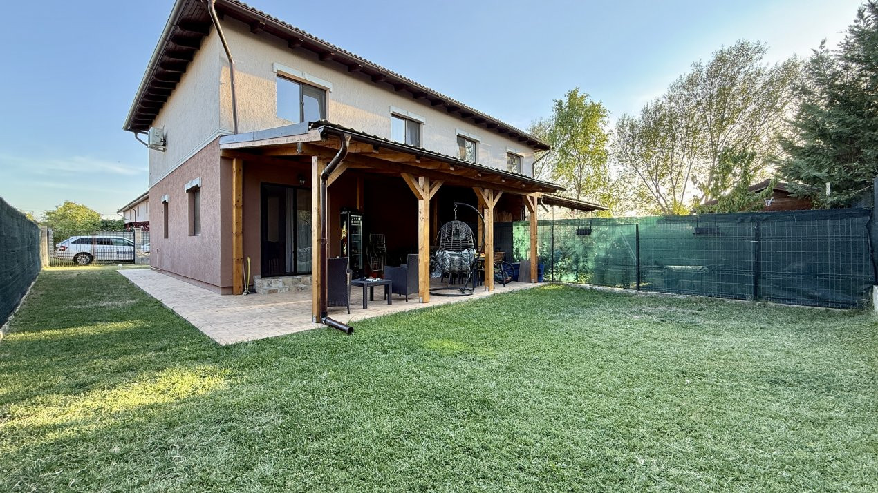 COMISION 0% Duplex cu 4 camere si teren de 250 mp - Sanandrei 3, foxfort.ro