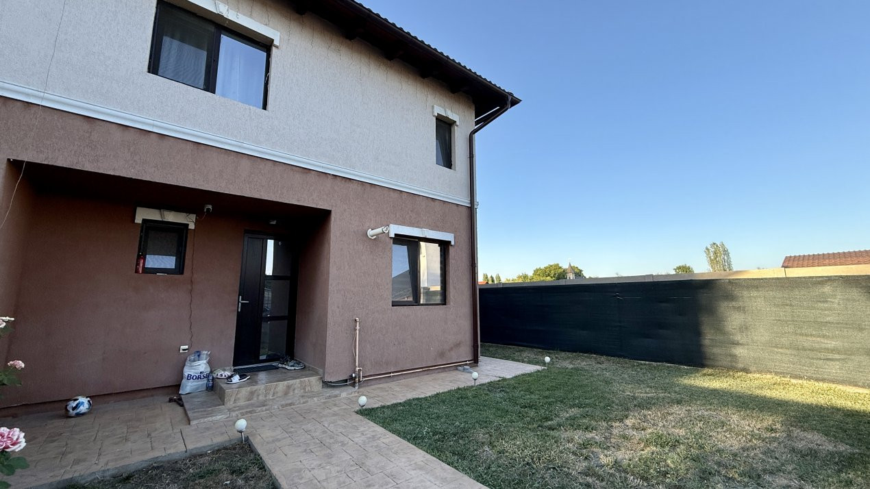 COMISION 0% Duplex cu 4 camere si teren de 250 mp - Sanandrei 26, foxfort.ro