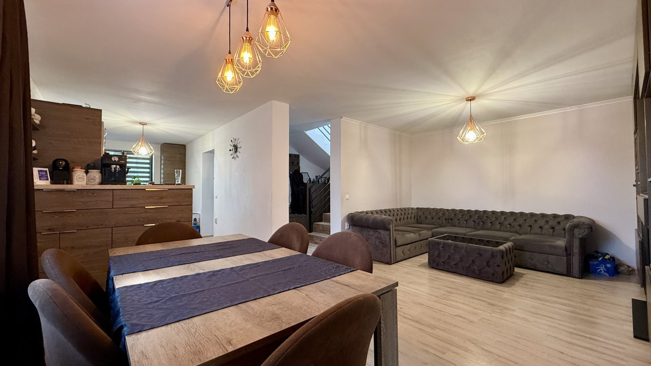 COMISION 0% Duplex cu 4 camere si teren de 250 mp - Sanandrei 9, foxfort.ro