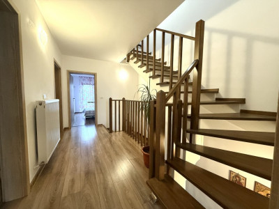 COMISION 0% Duplex cu 4 camere, 2 bai + mansarda de 42 mp, in cartier Europa imagine mica 4, foxfort.ro