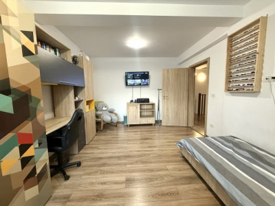 COMISION 0% Duplex cu 4 camere, 2 bai + mansarda de 42 mp, in cartier Europa imagine mica 10, foxfort.ro