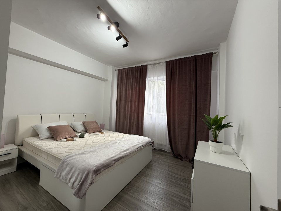 Apartament cu 4 camere, de inchiriat in Timisoara, zona Iulius Mall 19, foxfort.ro