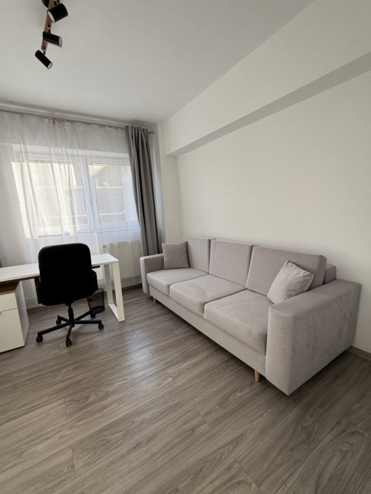 Apartament cu 4 camere, de inchiriat in Timisoara, zona Iulius Mall 29, foxfort.ro