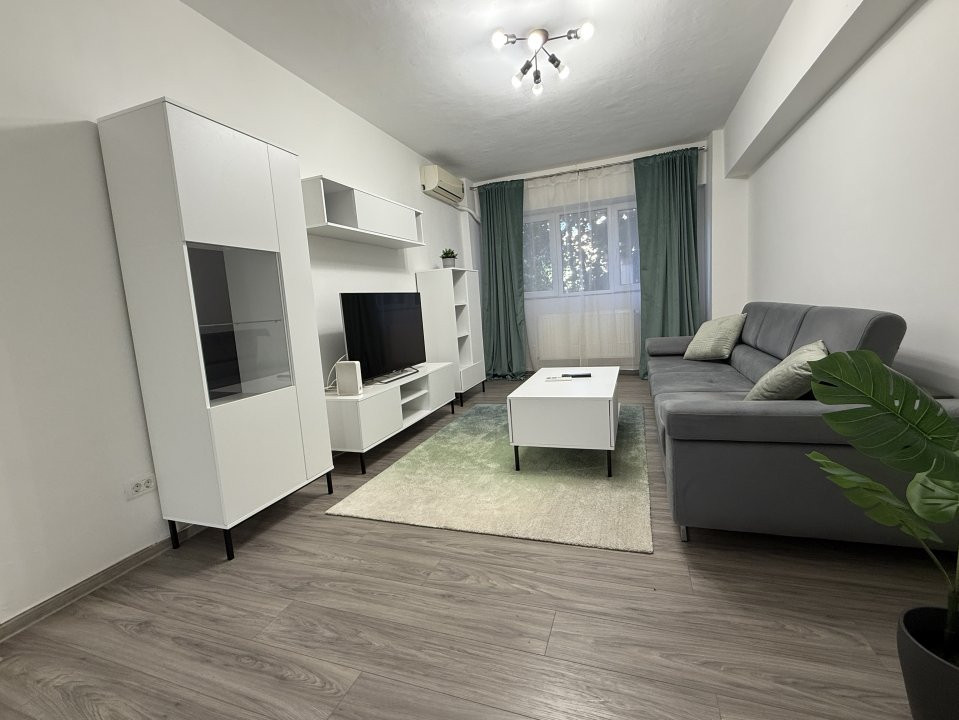 Apartament cu 4 camere, de inchiriat in Timisoara, zona Iulius Mall 1, foxfort.ro