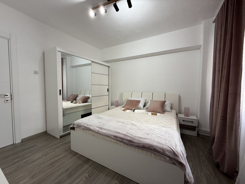 Apartament cu 4 camere, de inchiriat in Timisoara, zona Iulius Mall 2, foxfort.ro