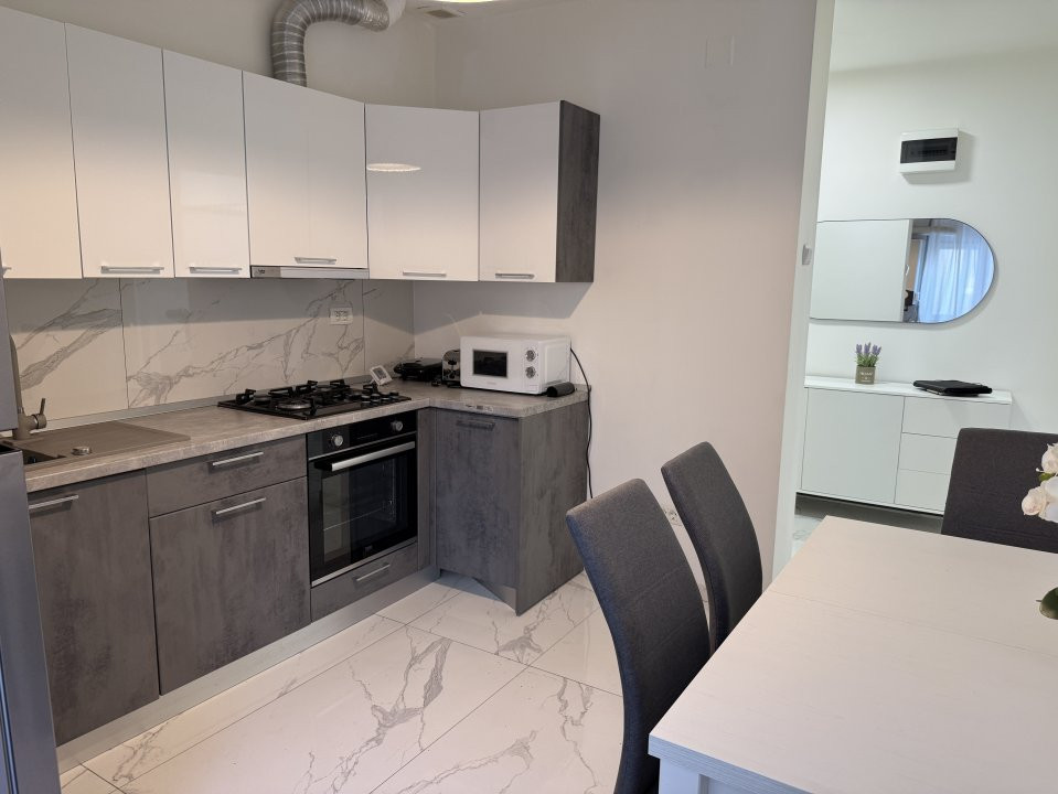 Apartament cu 4 camere, de inchiriat in Timisoara, zona Iulius Mall 6, foxfort.ro