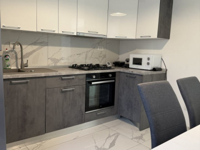 Apartament cu 4 camere, de inchiriat in Timisoara, zona Iulius Mall imagine mica 6, foxfort.ro